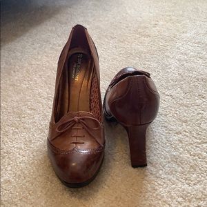 Naturalizer Ariana Spectator Pump